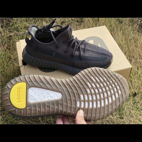 YEEZY BOOST 350 V2 - Picture 7 of 8